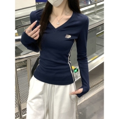 Actual shot of autumn and winter Korean style slim V-neck American style contrasting striped long-sleeved bottoming T-shirt tops for women