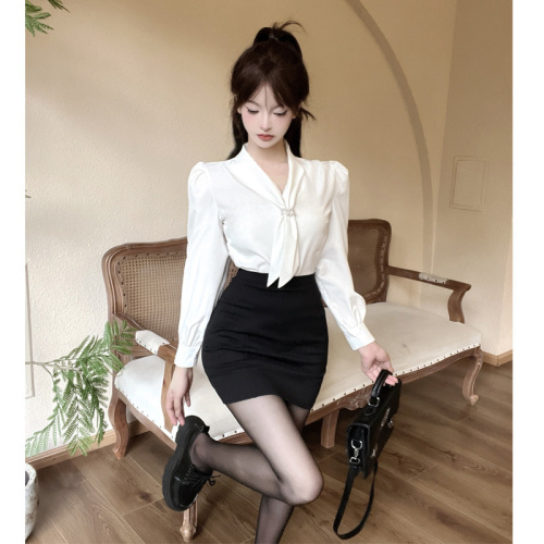 Business attire autumn long-sleeved V-neck long-sleeved shirt temperament slimming top hip-covering skirt work clothes two-piece set