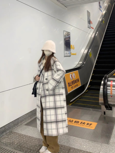 Korean drama heroine fufu coat winter high-end gray and pink plaid coat small mid-length coat women autumn and winter