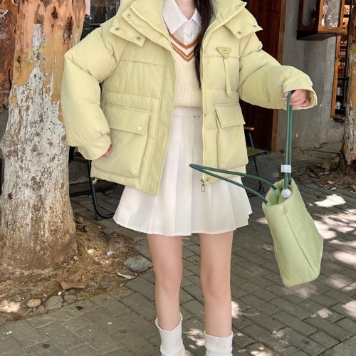 Actual shot of 2024 Korean style short down jacket for women, thickened niche design bread jacket, loose style