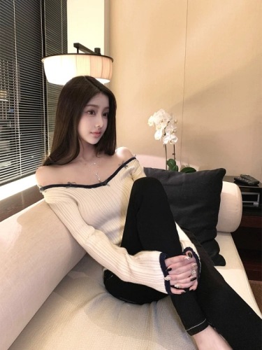 Han Yujia white v-neck bow knitted sweater for women in autumn and winter retro high-end slimming bottoming shirt top