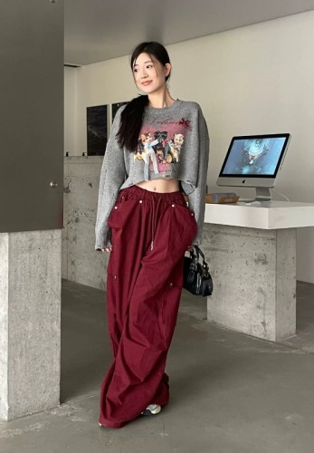 Early autumn 2024 new style hot girl style hole-exposed short sweater for women high-waisted and loose pullover for small people to reduce age trend