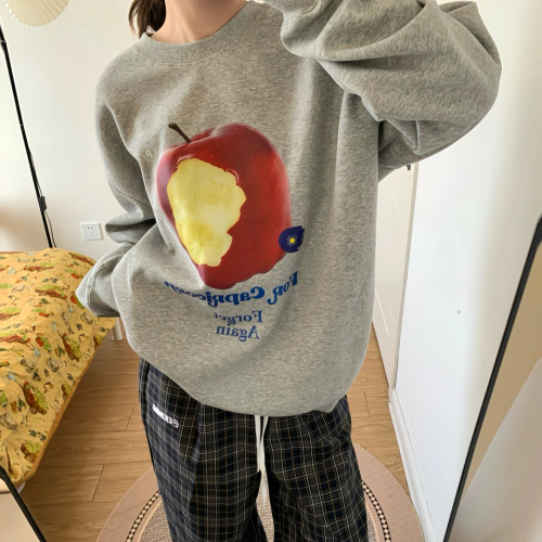 Heavy Chinese cotton/silver fox velvet bite apple print round neck sweatshirt for women