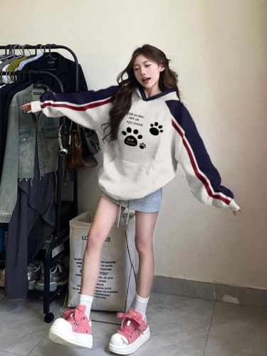 Non-pilling imitation cotton Chinese cotton composite milk silk 310g silver fox velvet 400g printed contrasting color hooded sweatshirt for women