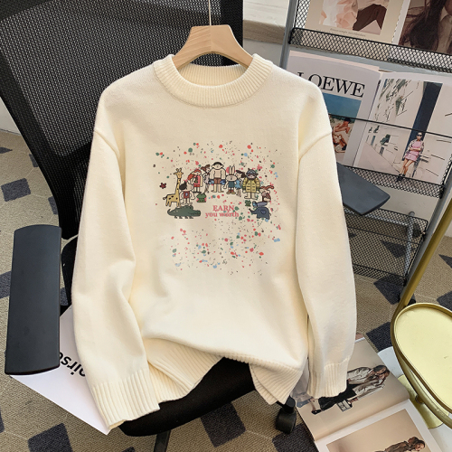 Real shot of 2024 autumn and winter new loose round neck long sleeve knitted printed sweater