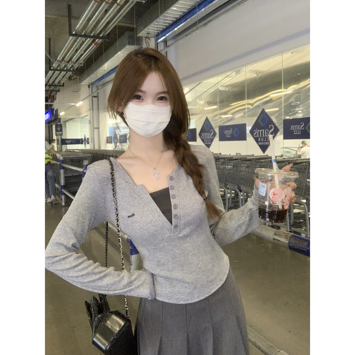 Actual shot of autumn and winter Korean style half-open collar contrasting button design versatile fake two-piece long-sleeved inner top T-shirt