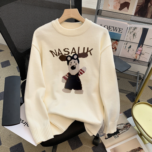 Real shot of 2024 autumn and winter new loose round neck long sleeve knitted printed sweater