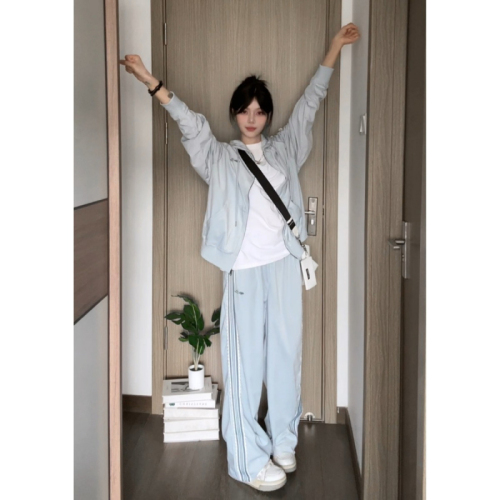 College-style casual sportswear suit for women in spring and autumn, boyish cardigan, sweatshirt, trousers, loose running two-piece set