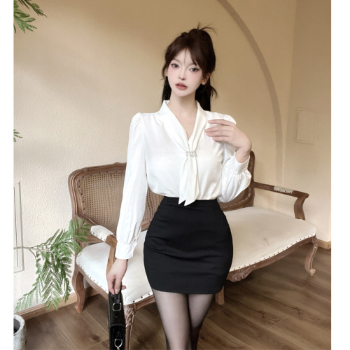 Business attire autumn long-sleeved V-neck long-sleeved shirt temperament slimming top hip-covering skirt work clothes two-piece set