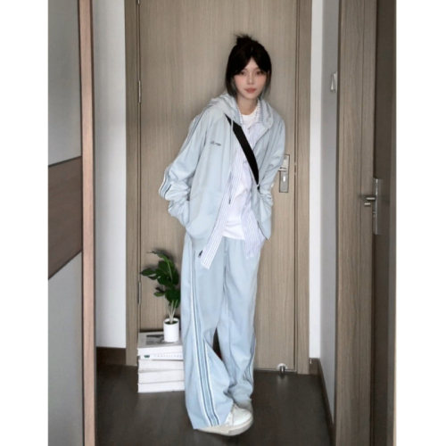 College-style casual sportswear suit for women in spring and autumn, boyish cardigan, sweatshirt, trousers, loose running two-piece set