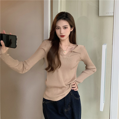 Actual shot of new autumn solid color lapel slim fit and versatile sweater top