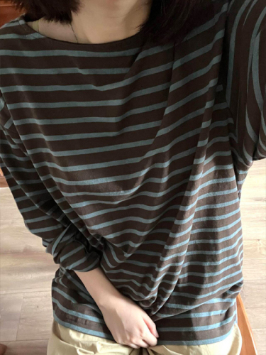 Pure cotton striped long-sleeved T-shirt for women in early autumn, loose, lazy, chic, Hong Kong style inner top, trendy