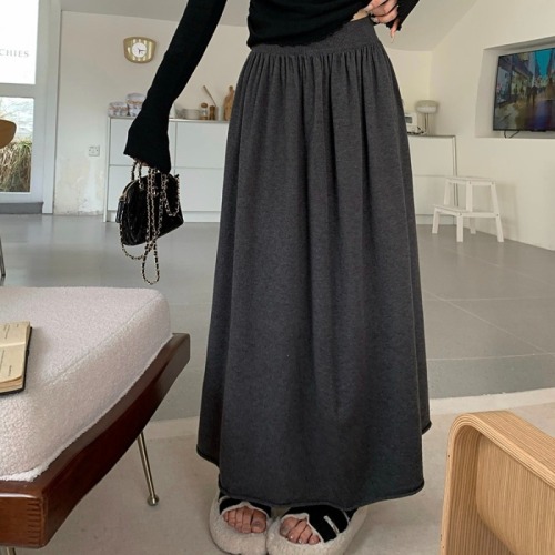 Real shot of autumn and winter comfortable knitted skirt 2024 new Korean style waist slimming mid-length skirt