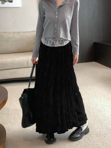 Actual shot of the new gentle style velvet pleated skirt, temperament and versatile long A-line skirt