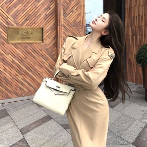 Real shot of windbreaker dress for women in autumn long women's clothing high-end temperament commuter waist belted suit skirt