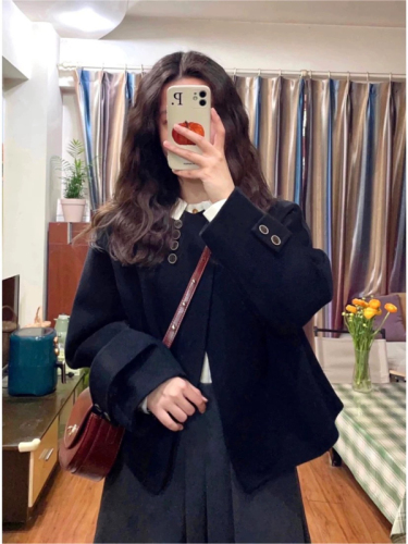 Small fragrant style short coat French wool 2024 autumn and winter new style Korean style high-end sense super good-looking little women