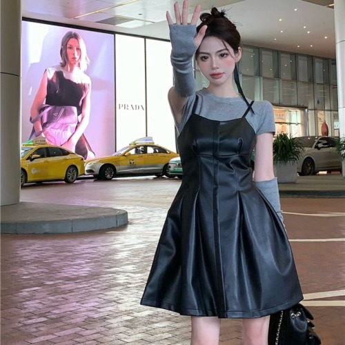 Real shot!  Sweet and spicy design pu leather suspender dress bottoming skirt women's sleeve sleeves sweater two-piece set