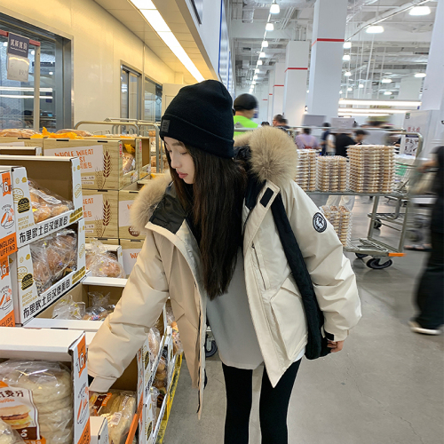 Actual shot of couple's workwear, new down-padded jacket, hooded, large fur collar, short style parka, Korean style loose cotton coat