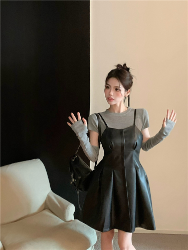 Real shot!  Sweet and spicy design pu leather suspender dress bottoming skirt women's sleeve sleeves sweater two-piece set