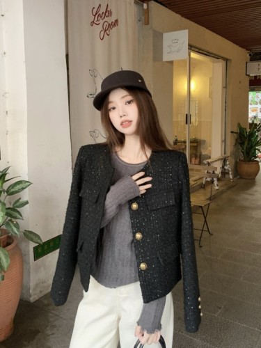 High-end sequined short fragrant jacket + solid color versatile bottoming shirt