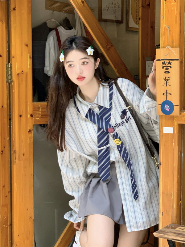 Early autumn Korean style sweet design embroidered striped tie three-dimensional brooch loose long-sleeved shirt