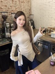 Real shot!  Irregular strapped one-shoulder slim long-sleeved T-shirt women's bottoming top