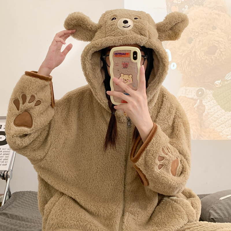 Thickened coral velvet pajamas for women, internet celebrity style, cute bear hooded flannel that can be worn outside in winter
