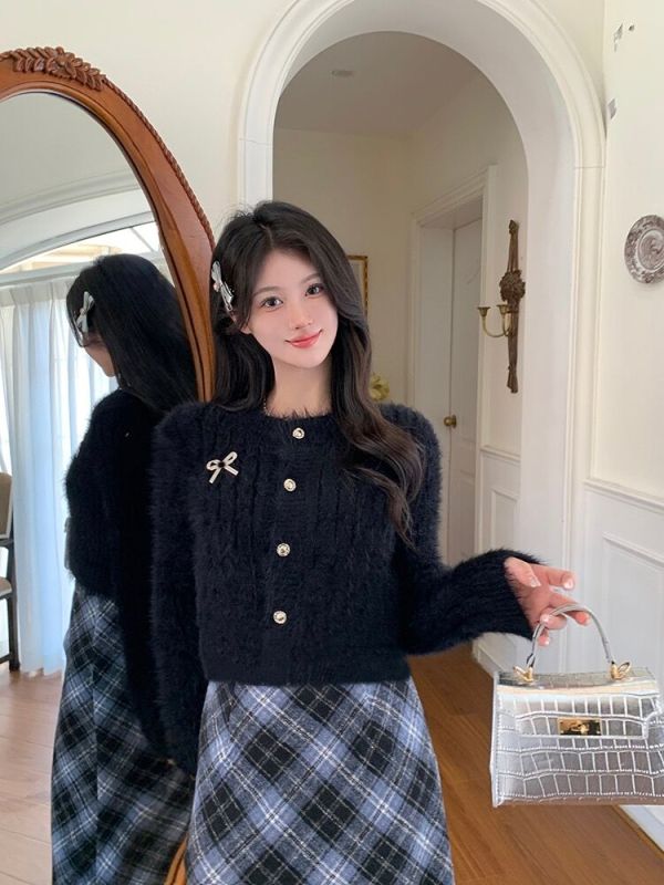 Korean style black bow small versatile short sweater autumn and winter women's fashionable slim top cardigan jacket