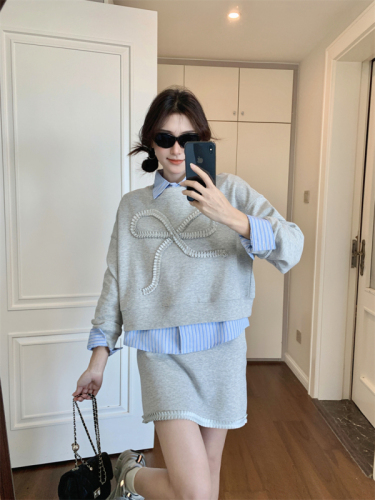 Autumn new layered short sweatshirt striped shirt lace skirt fashionable three-piece suit for women