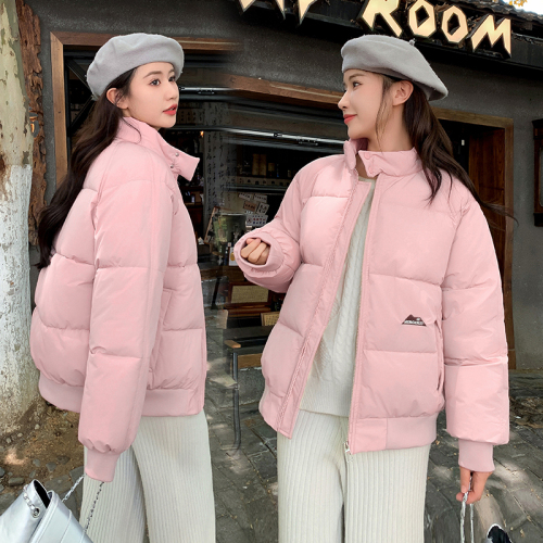 Actual shot of 2024 new winter down jacket for women, short Douyin cotton clothes, Internet celebrity live broadcast, student cotton clothes, bread clothes