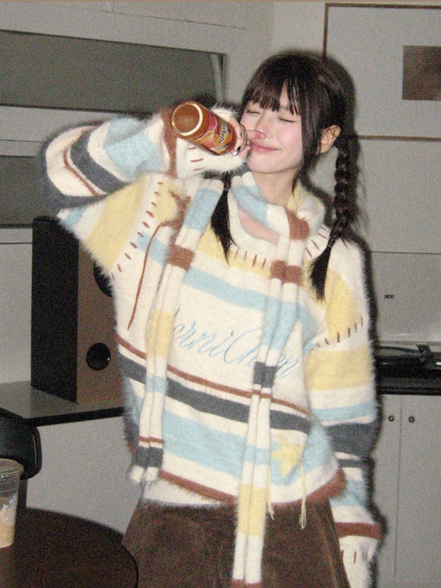 Autumn and winter small crowd design sense color block striped sweater new style with scarf Korean American outerwear knitted sweater ins trend 