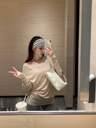 Early autumn bottoming shirt T-shirt long-sleeved pleated slim bat-sleeve slanted shoulder multi-wear top for women