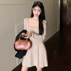 Winter clothes are paired with a complete set of knitted inner dresses for women, autumn and winter 2024 new petite sweater skirts