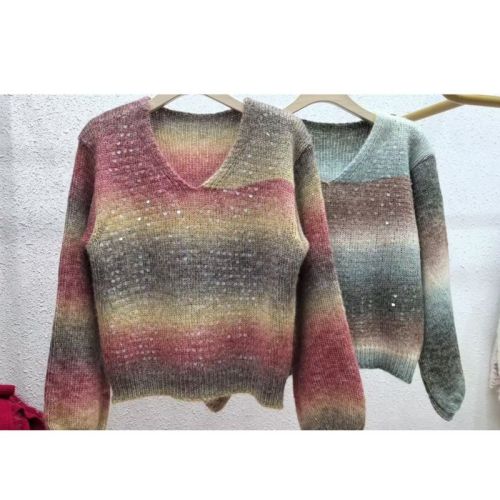 Fashionable contrast striped V-neck sequined knitted cardigan for women spring new style unique and beautiful short sweater