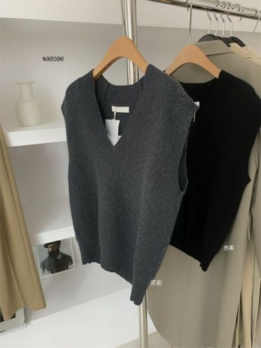 Gray sweater women's French retro loose outer wear v-neck knitted vest women's waistcoat spring and autumn stacking top