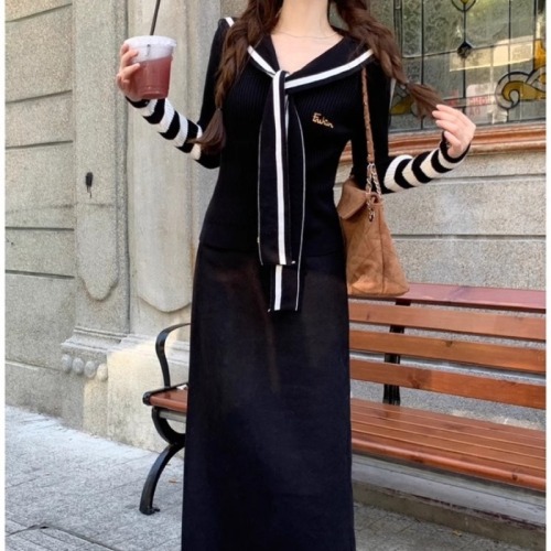 Korean drama college style suit for women navy collar knitted sweater tea style outfit complete new black skirt trendy