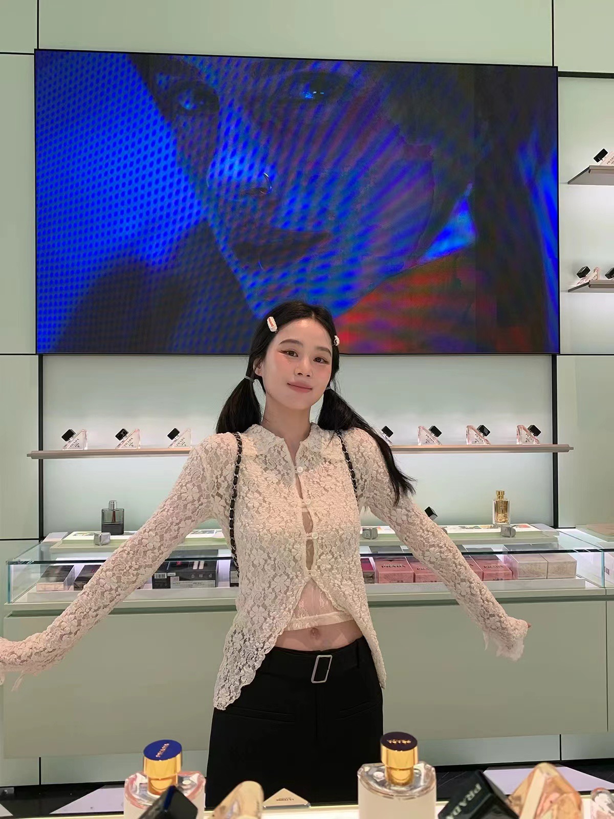 MINISMALL洛曼特少女開叉立體浮雕感蕾絲襯衣&修身法式背心套裝