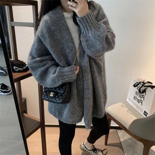 Cardigan knitted jacket for women early autumn new Korean version versatile lazy style sweater with gentle mid-length top