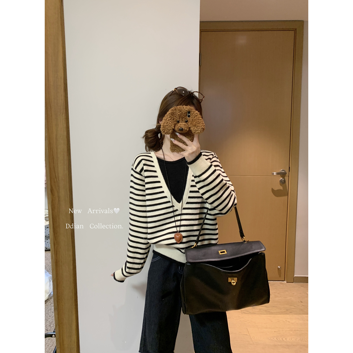 Real shot of autumn and winter Korean style contrasting striped fake two-piece lazy arctic velvet pullover knitted long-sleeved top