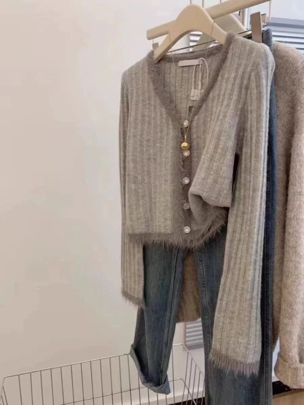 Net picture v-neck cardigan for women spring and autumn Korean high-end and super nice gray sweater top