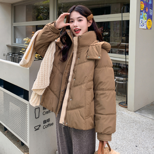 Actual shot of 2024 new down jacket for women, short style, small Korean style cotton jacket, loose student hooded bread jacket