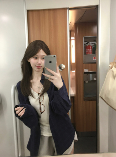 Actual shot of autumn Korean Dongdaemun loose and lazy style single-breasted plaid shirt top jacket