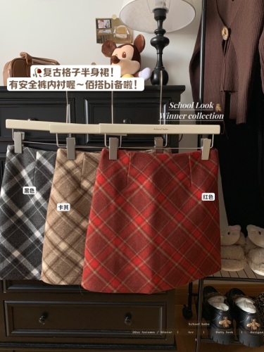 Actual shot of skirt for women, autumn plaid woolen high-waisted retro petite A-line hip skirt short skirt