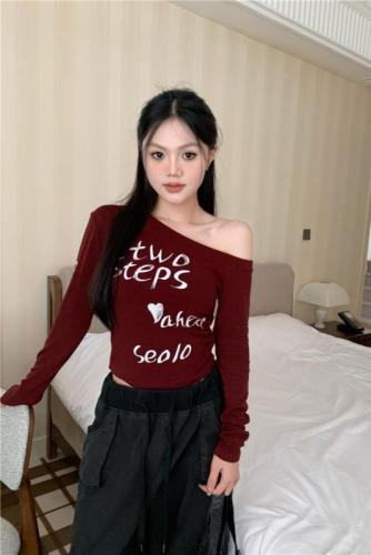 Actual shot of designer American letter print diagonal collar off-shoulder long-sleeved T-shirt