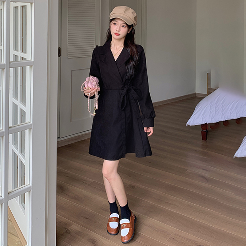 實拍2024燈芯絨斜紋秋冬女新款氣質連衣裙高級感別致收腰裙子