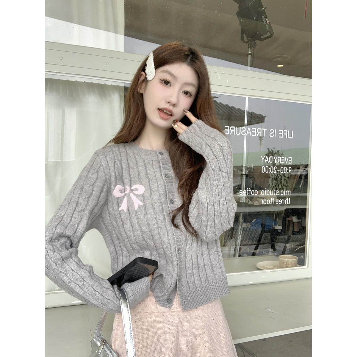 Real shot of autumn and winter Korean style loose twist big bow age-reducing arctic velvet knitted cardigan top jacket