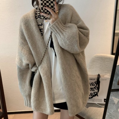 Cardigan knitted jacket for women early autumn new Korean version versatile lazy style sweater with gentle mid-length top