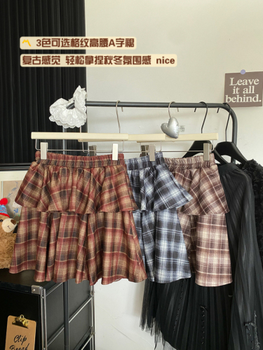 Actual shot of the new autumn and winter plaid wool Korean style retro fashion high-waisted slimming lotus leaf puff skirt