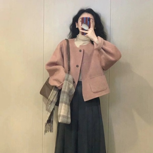 Autumn and winter Xiaoxiang style woolen coat for women 2024 spring and autumn new style early autumn woolen short style casual Korean style