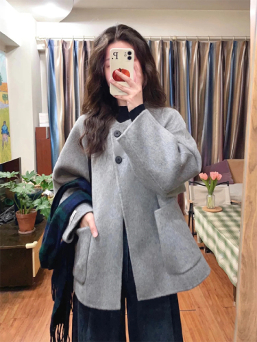 High-end gray short woolen coat for women autumn and winter 2024 new Xiaoxiang Hepburn style thickened woolen coat